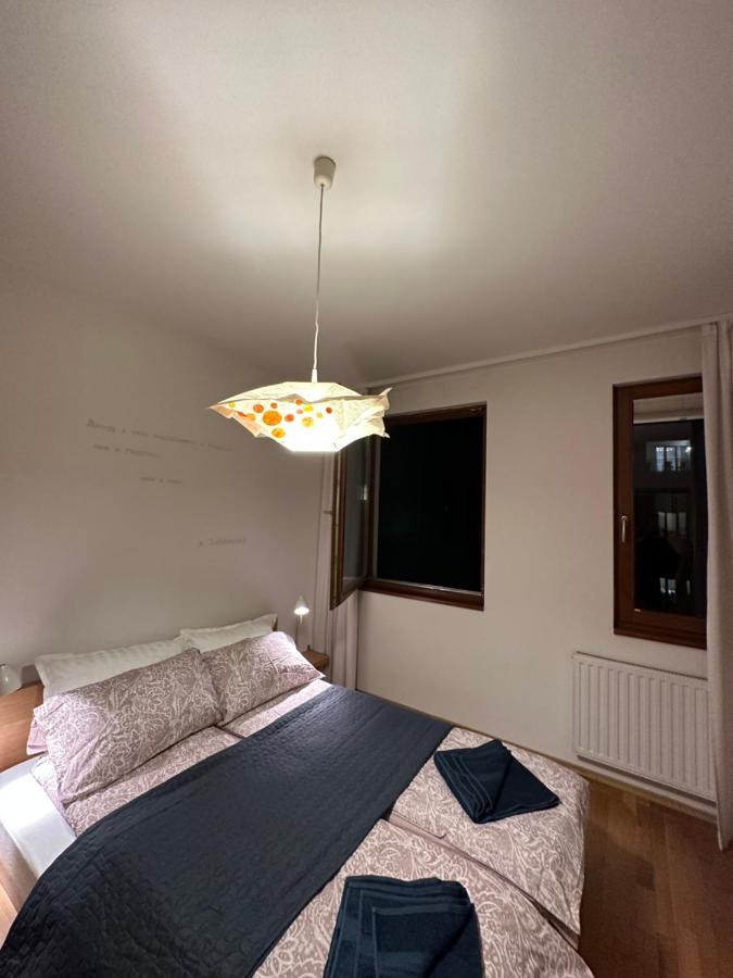 Central Apartment With Balcony Budapest Exterior foto