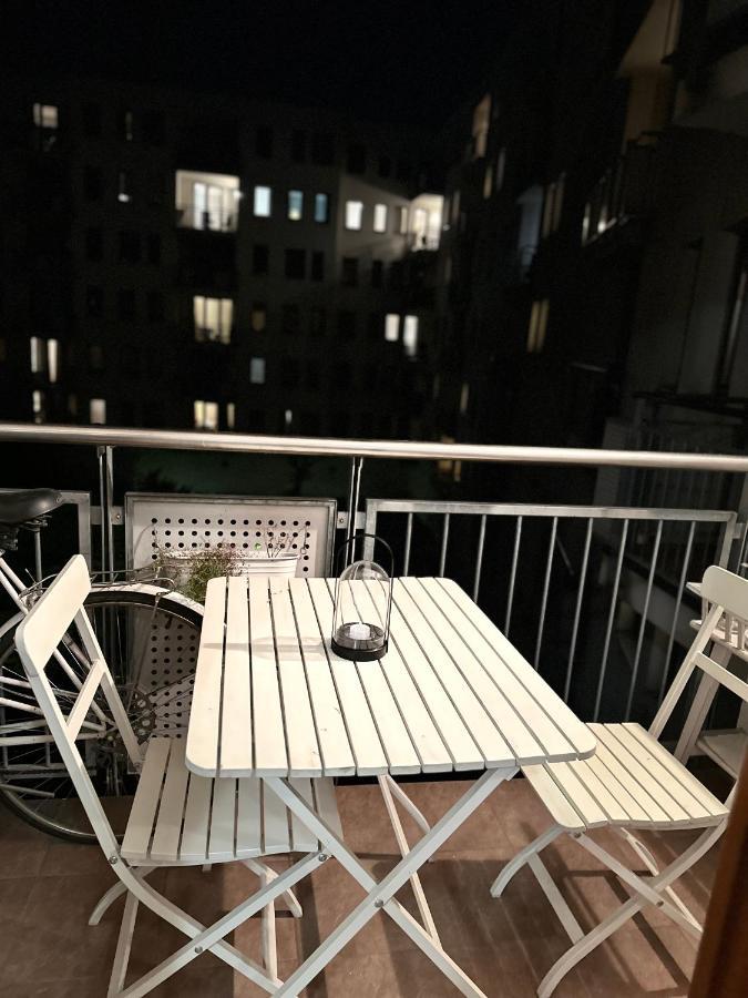 Central Apartment With Balcony Budapest Exterior foto