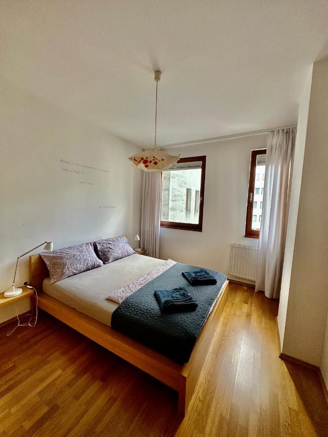 Central Apartment With Balcony Budapest Exterior foto